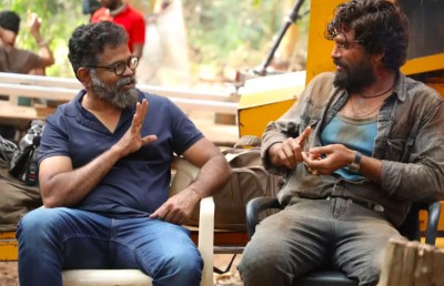 "ޕުޝްޕާ"ގެ ޑައިރެކްޓަރުގެ ގެއަށް އިންކަމް ޓެކްސް އޮފިސަރުން ވަދެއްޖެ