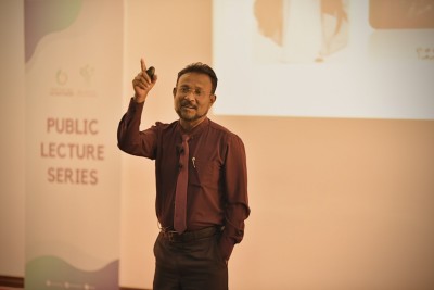 ގައުމިއްޔަތު އޮތީ ހަމައެކަނި ކަރުދާހުގައި، ބަހަށް އިސްކަންދޭ އެކަކު ވެސް ނެތް: ޑރ. އަޝްރަފް