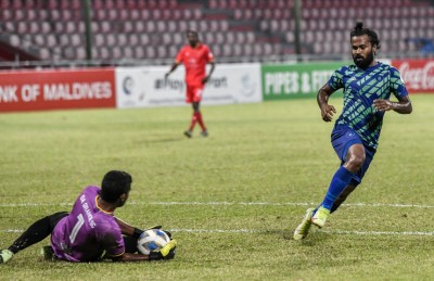 އަތީގްގެ ހެޓްރިކުން ސަސްއިން ގްރާންޑޭ ބަލިކޮށްފި