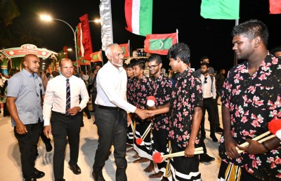 ރައީސް ދިއްދޫގައި، ސަފާގީ ނެށުމާ އެކު ހޫނު މަރުހަބާއެއް