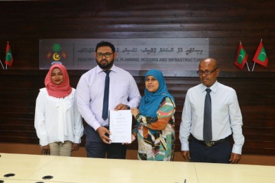 މަނަދޫ މަގުތަކުގައި ތާރު އަޅަން 75 މިލިއަނަށްވުރެ ގިނަ ރުފިޔާއަށް އާރުޑީސީއަށް