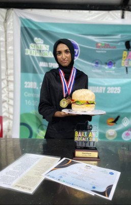 ފުޅައެޅި މޭވާ އާއި ތަރުކާރީން ރަން ވަނައެއް!