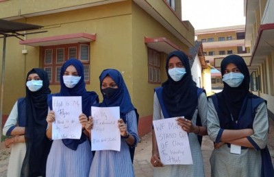 ބުރުގާ އަޅައިގެން ކޮލެޖަށް ވަނުން އިންޑިއާގައި މަނާކޮށްފި