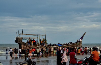 ރޮހިންޖާ ރެފިއުޖީން އިންޑޮނީޝިއާއަށް ފޭބުން ހުއްޓުވައިފި