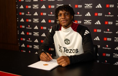 އަމޯރިމް ދައުރުގެ ފުރަތަމަ ސޮއި: ޕެޓްރިކް ޑޯގޫ