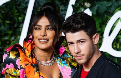 ނިކް އާއި ޕްރިޔަންކާ އަށް ކުއްޖަކު ލިބިއްޖެ