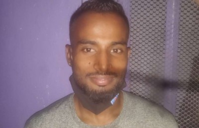 ޑޮލަރު ވިއްކި ބިދޭސީއެއްގެ އަތުން ގިނަ އަދަދެއްގެ ބޭރު ފައިސާ ފެނުނު: ފުލުހުން