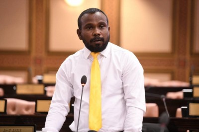 ރާއްޖެއަށް ކުނި އެތެރެކުރުން މަނާކުރަން އިސްލާހު ހުށަހަޅައިފި