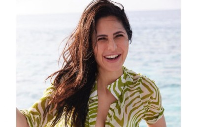 ކެޓްރީނާ އިޝްތިހާރެއް ކުޅެން ރާއްޖޭގައި