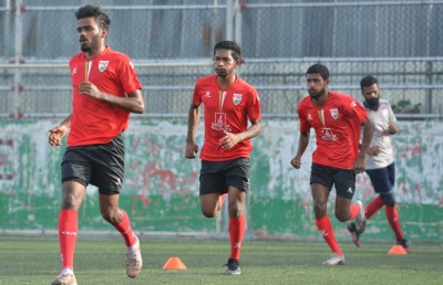 ކުޅުންތެރިންގެ ފެންވަރު ދެނެގަންނަން ގައުމީ ޓީމު ޕްރެކްޓިހަށް