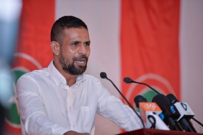 އިސްދޫ މެމްބަރު އަލީ ހަމީދު ޖުމްހޫރީ ޕާޓީ ދޫކޮށް، އެމްޑީޕީއަށް