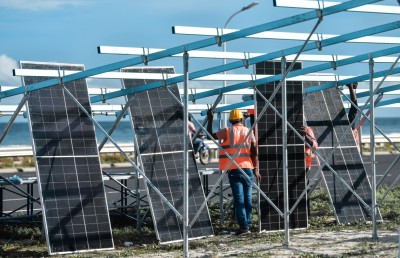 އެސްއީޒެޑްގެ ފުރަތަމަ ހުއްދަ ފްލޯޓިން ސޯލާ ޕެނަލް މަޝްރޫއަށް ދީފި