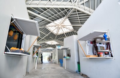 ތިން އަހަރުގެ އާދޭސް އަޑު ނޭހި، ގޮޅިތައް ބަންދުކުރުން ނޫން ގޮތެއް ނެތް!