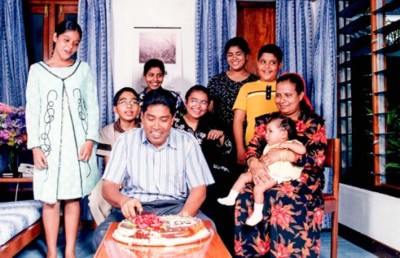 ކުދިންނަށް ގާސިމުގެ ވަސީއްޔަތް: "ބައިބައިނުވާތި! މީހުންނަށް އެހީވާތި!"