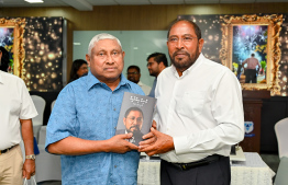 ކުދިންނަށް ގާސިމުގެ ވަސީއްޔަތް: "ބައިބައިނުވާތި! މީހުންނަށް އެހީވާތި!"