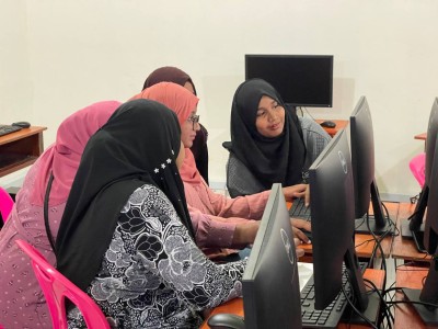 ޒިކުރާ ކޮލެޖުގެ މެއި އިންޓޭކަށް ހުޅުވާލައިފި