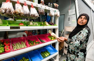 ތިން އަހަރުގެ އާދޭސް އަޑު ނޭހި، ގޮޅިތައް ބަންދުކުރުން ނޫން ގޮތެއް ނެތް!