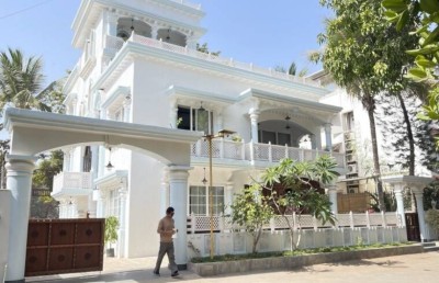 ނަވާޒުއްދީން މިހާރު ދިރިއުޅެނީ ގަނޑުވަރެއްގައި