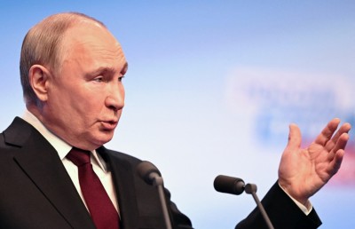 ޔުކްރެއިން މައްސަލައިގައި ޕުޓިން އާއި ޓްރަމްޕު ސައޫދީގައި ބައްދަލުކުރައްވަނީ