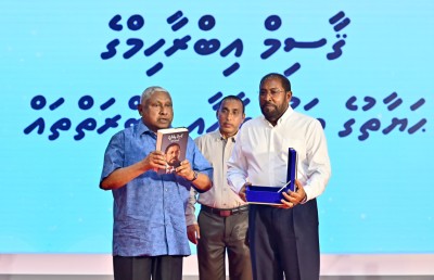 މައުމޫން ބޭނުންފުޅު ނުވި ނަމަ ޑިމޮކްރަސީއެއް ނުގެނެވޭނެ: ގާސިމް