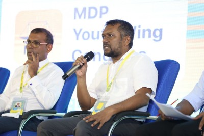 ފައްޔާޒުގެ އިންޒާރެއް: ޕާޓީ ފުނޑުފުނޑު ކޮށްލިޔަކަ ނުދޭނަން!