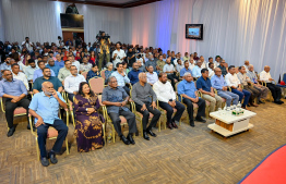 ކުދިންނަށް ގާސިމުގެ ވަސީއްޔަތް: "ބައިބައިނުވާތި! މީހުންނަށް އެހީވާތި!"