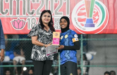 ޝާލިއާ: ފުރައްސާރައިގެ ތެރެއިން ފުޓުބޯޅައިގެ ރާނީއަކަށް