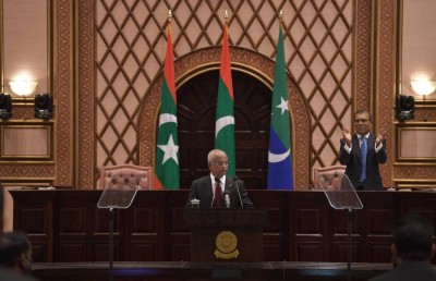 ދެ ރައީސުން ކެމްޕޭނަށް މާދަމާ ކޮމަންޑުއަށް ވަޑައިގަންނަވަނީ