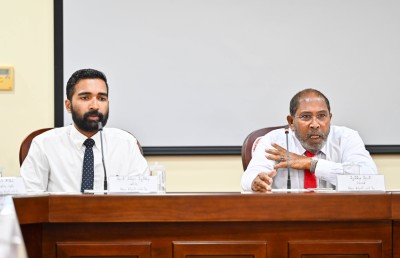 ކާޑެއްދޫ އެއާޕޯޓު ތަރައްގީކުރުމުގެ ވިސްނުން އެބައޮތް، އެކަމަކު ސަރުކާރުން ބޭނުންނަމަ ދޫކޮށްލާނަން: ގާސިމް