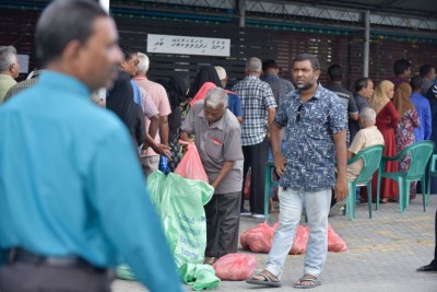 އުއްޗު ހަދިޔާ ކުރެއްވި ކާއްޓާއި ކަރާ ބަހައި ހުސްވެއްޖެ