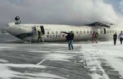 ޑެލްޓާ އެއާ ލައިންސްގެ ބޯޓެއް ރަންވޭމައްޗަށް ފުށުން ޖެހިއްޖެ