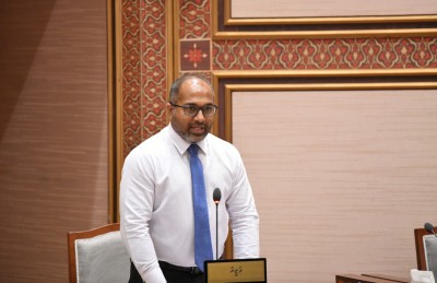 އިތުބާރު ނެތް މައްސަލާގައި ޖަވާބުދާރީވާން އިހުސާނަށް އެއް ގަޑިއިރު