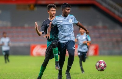 ބައްޕަގެ ކީޕަރު އަންގި އަތަށް ހެޔޮވަރުކޮށް އަޝްހަމް ދެނީ އުއްމީދު