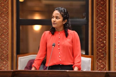 ކޮތަޅުން ފީ ނެގުމާމެދު ހޭލުންތެރި ކުރުވުމަށް 79 ރަށުގައި ޕްރޮގްރާމްތައް ހިންގިން: ޝައުނާ