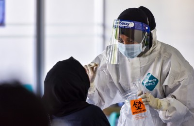 ޓެސްޓުކުރި މީހުން މަދުވެ ކޮވިޑް ކޭސްތަކަށް ދަށްވުމެއް