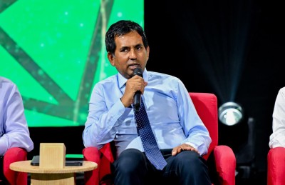 ޑޮލަރުގެ މައްސަލަ ހައްލުވާން ފަށައިފި، ބަދަލު ފެންނާނެ: ތޯރިގް