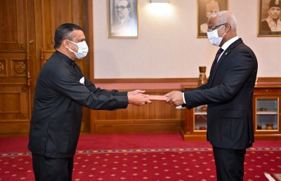 ދިވެހި ދަރިވަރުންނަށް ލަންކާއިން ވިސާ ފީ މާފުކޮށްދިނުމަށް ރައީސް އަނެއްކާވެސް ދަންނަވައިފި