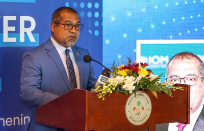 ހަލީލްގެ ލަންކާ ދަތުރާ ގުޅިގެން އެ ގައުމުގެ މީހަކު އިންޒާރު ދިން މައްސަލައެއް ބަަލަނީ