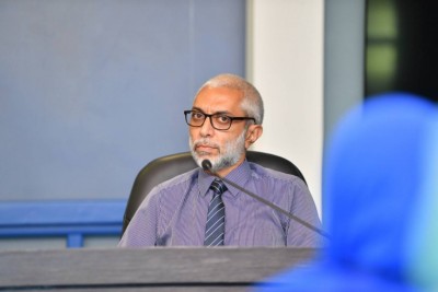 ސިއްހީ ދާއިރާގެ މުސާރަ: ކޮންމެ ދެ އަހަރަކުން މަގާމުގެ އެލަވަންސް އިތުރުވާނެ