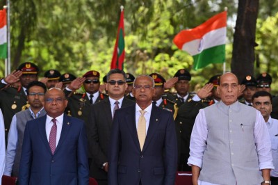 އިންޑިއާއިން އަސްކަރީ އެހީ ފޯރުކޮށްދޭނީ ގައުމުތަކަށް މުހިންމު ބޭނުންތައް ދެނެގަނެގެން: އިންޑިއާގެ ދިފާއީ ވަޒީރު
