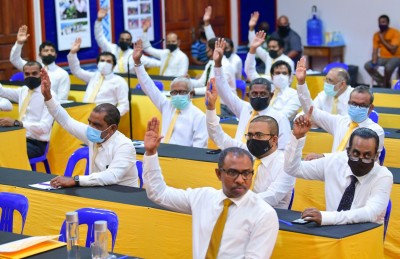 "އިންޑިއާ އައުޓް" ހުއްޓުވާ ބިލު މަޖިލީހަށް ހުށަހަޅަން އެމްޑީޕީން ފާސްކޮށްފި