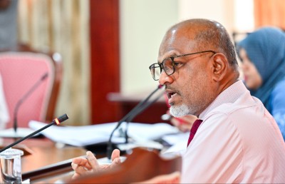 އިހުސާން ފަދަ ގާބިލް ހޯމް މިނިސްޓަރެއް މިހާތަނަށް ރާއްޖެ ނުދެކޭ: ނާޒިމް