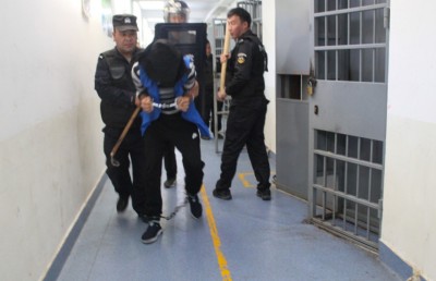 ވީގޫރް މުސްލިމުންގެ ބަޔަކު ތައިލެންޑުން ޗައިނާއާ ހަވާލުކުރި މައްސަލަ ބޮޑުވެއްޖެ