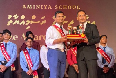 އަމީނިއްޔާ ސްކޫލްގެ އެންމެ މޮޅު ދަރިވަރަކަށް ރިފާއު!