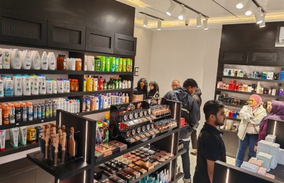 ރެޕިއުޓްގެ އާ ފިހާރައެއް ހުޅުމާލޭގައި