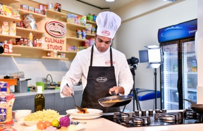 އޮންދިގޯ ކަލިނަރީ ސްޓޫޑިއޯ ލޯންޗުކޮށް، ބްރޭންޑް އެމްބެސެޑަރަކަށް ރިޝްމީ