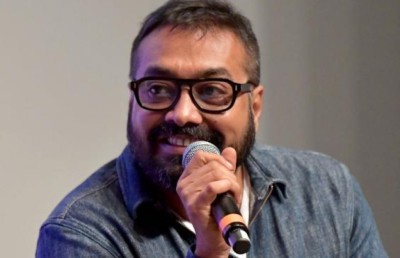 ބޮލީވުޑަކީ "ޓޮކްސިކް" ތަނެއް ކަމަށް ބުނެ އަނޫރާގު ކަޝްޔަޕް މުމްބާއި ދޫކޮށް ހިނގައްޖެ