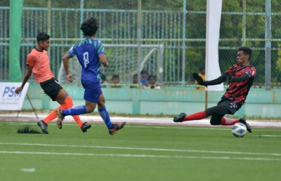 މެޗަކުން ބަލިނުވެ، ލަނޑެއް ވަނަނުދީ އީގަލްސް ޔޫތު ޗެމްޕިއަންޝިޕް ހޯދައިފި