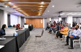 އަކަފޫޓަކަށް ހުށަހެޅުނު 10 މިލިއަނަކީ އޮޅުމެއް؛ އެއިން ސަލާމަތެއް ވެސް ނުވި!