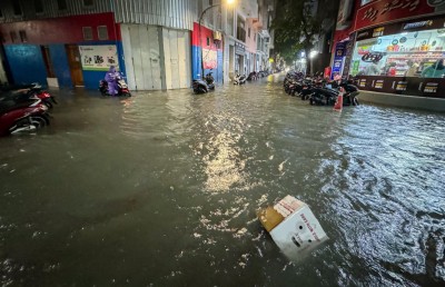 މާލޭގައި ފެންބޮޑުވެ، ނަޖިސް ބޭރުވެގެން 40 މީހަކު ވަގުތީ ހިޔާތަކަށް